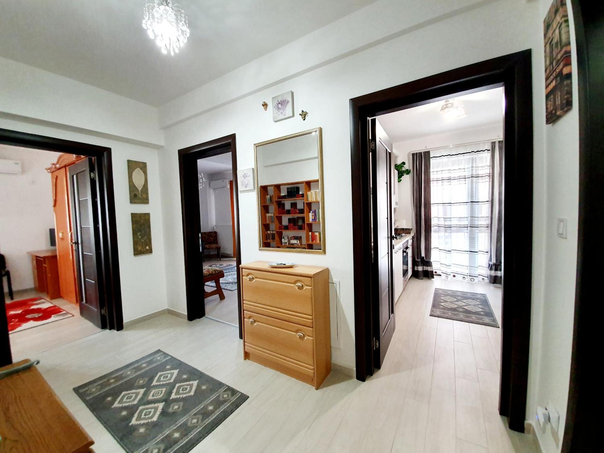 Unique Hotel Apartments Iasi Esterno foto
