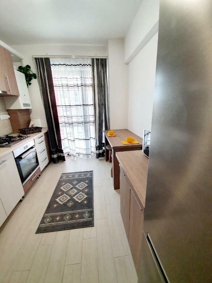 Unique Hotel Apartments Iasi Esterno foto